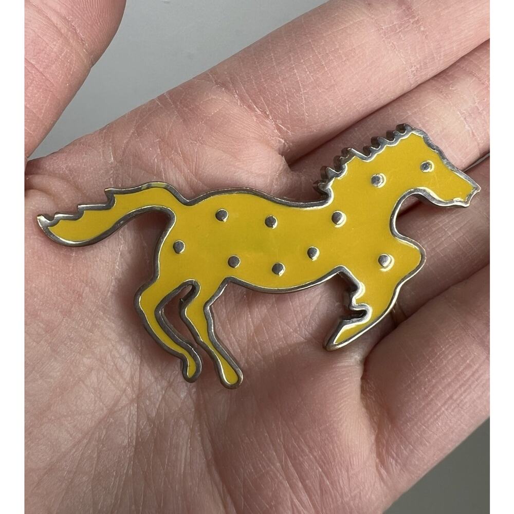 Mustang Horse Yellow Enamel Brooch Pin Retro